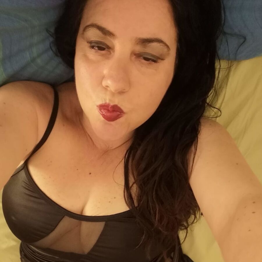 Laura milf romanian