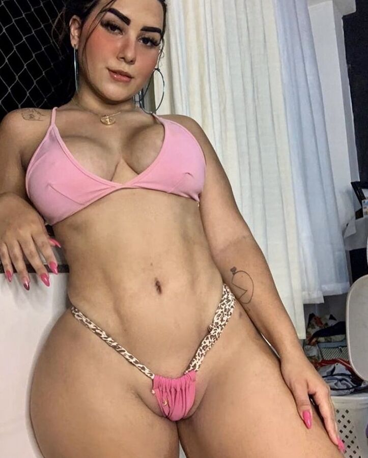 Fat Ass Fat Cameltoe Babe