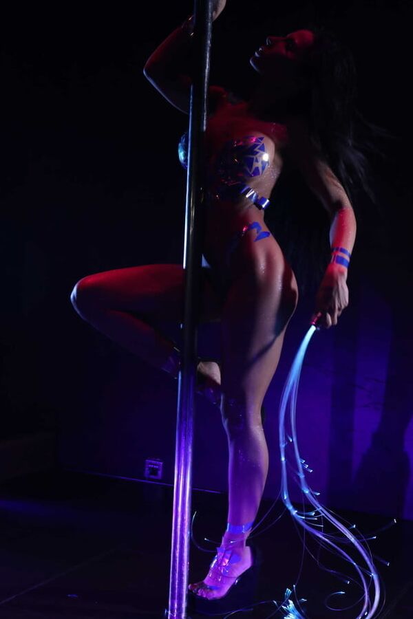 Sexy Girl is Light Show