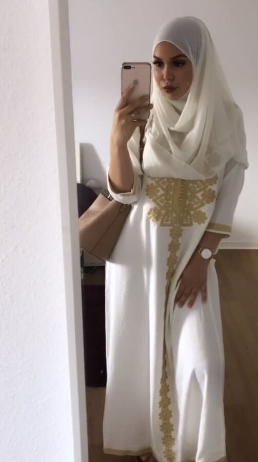 Hijab .