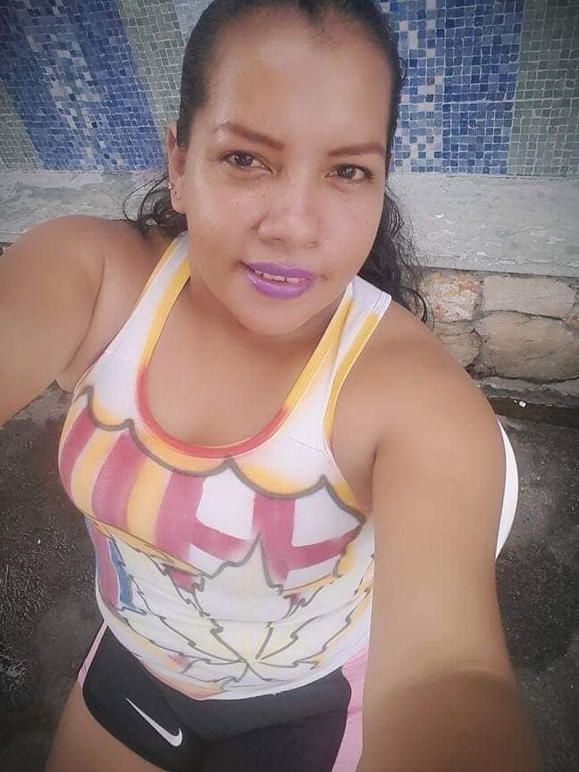 hermanas guayaquil ecuador