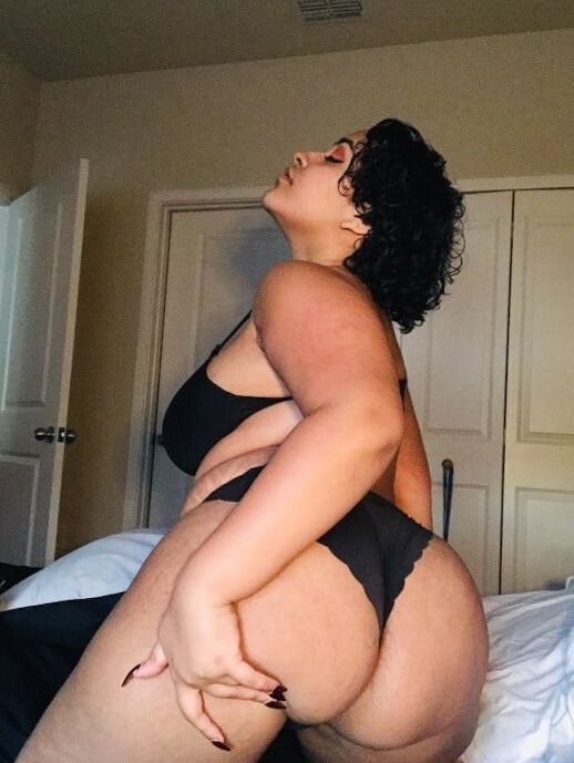 Splastic MILF