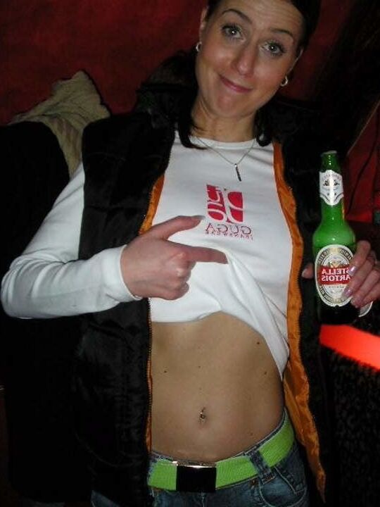 HOLIDAY &amp; PARTY AMATEUR GIRLS