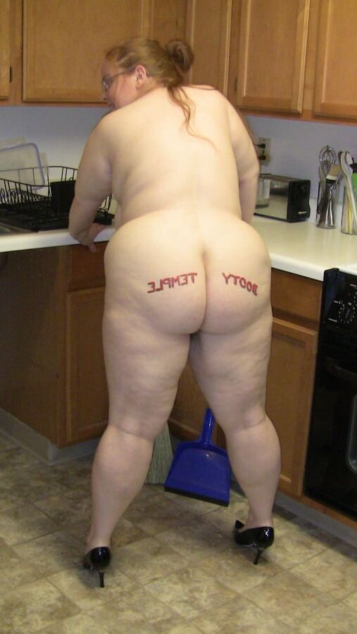 Hoodyman SSBBW . Fat pig slave Kate .