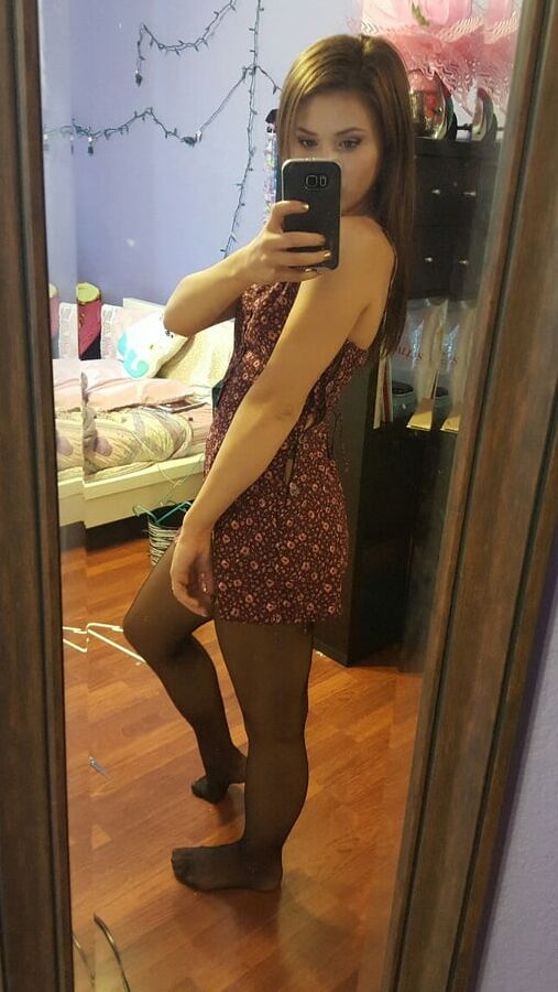Pantyhosed Selfies
