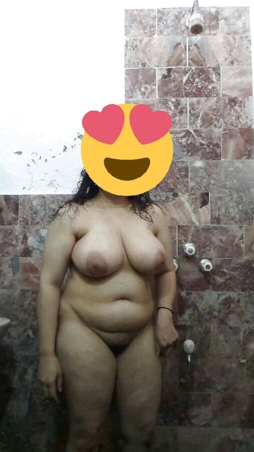 Mrs Nilceia yo chubby and smelly