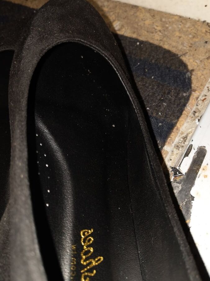 Neighbour&;s new black flat shoes