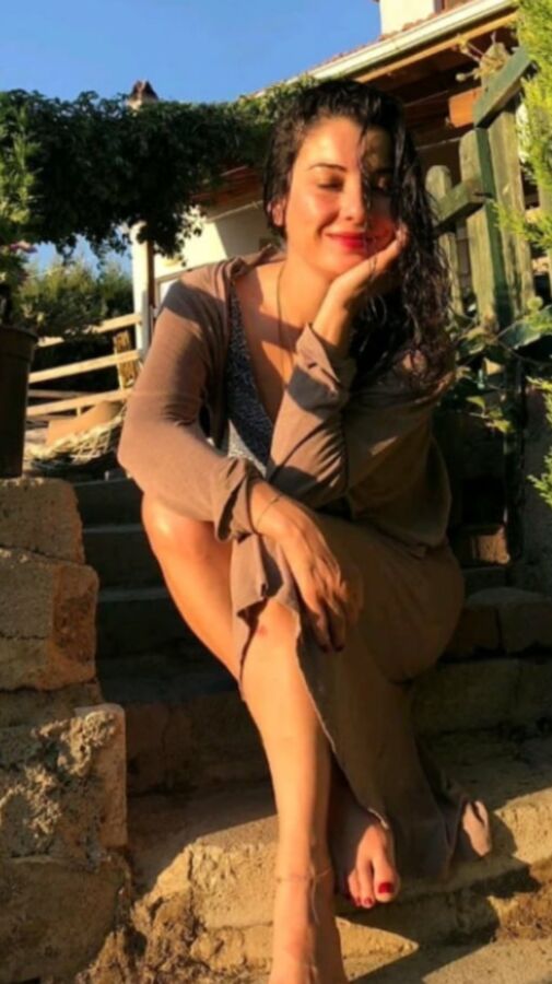 turkish celebrity irem altug