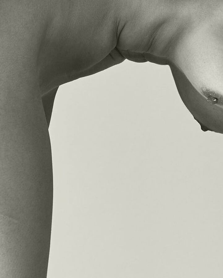 Gigi Paris posing nude jan