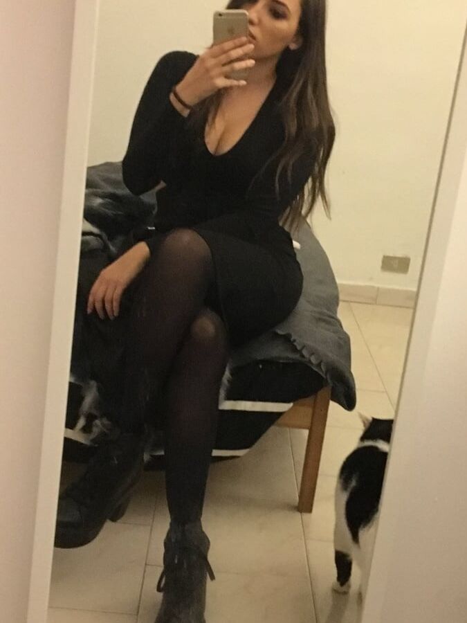 Pantyhosed Selfies