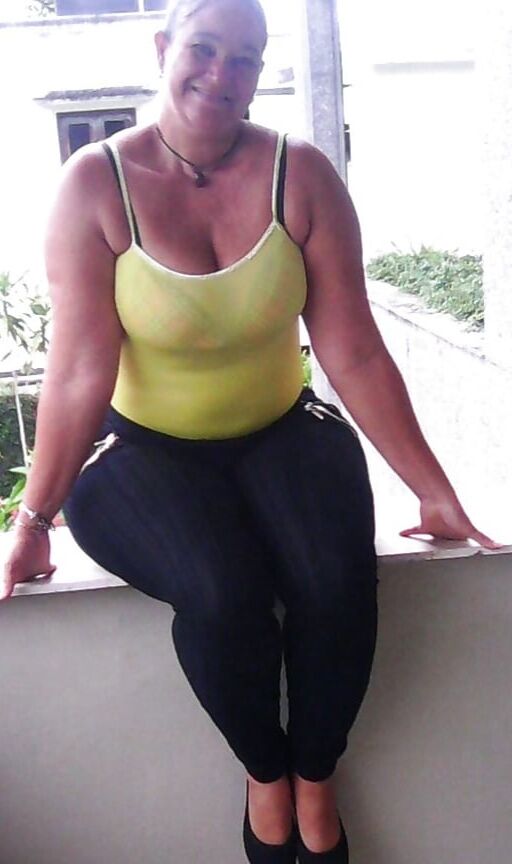 MADURAS LATINAS