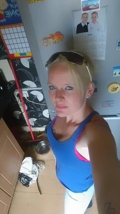 Hot Blonde Hazel