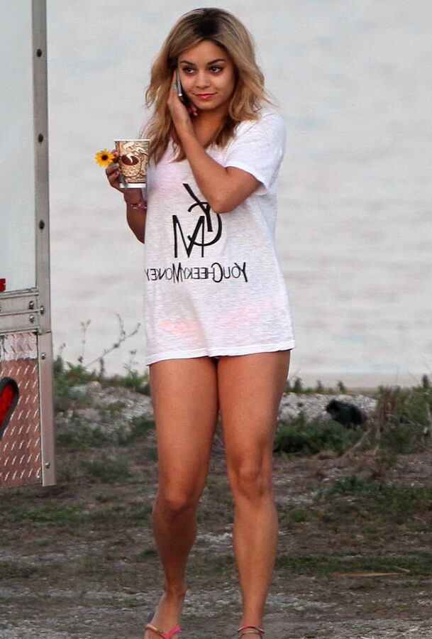 Vanessa Hudgens Hands all over