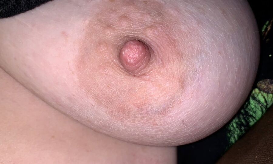 Nipples that beg to be sucked!