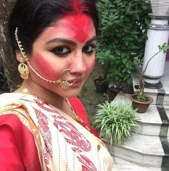 FOR BENGALI LOVERS NON NUDE
