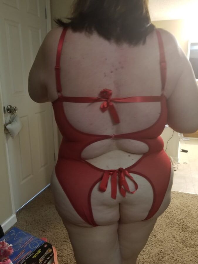 New pics of BBW wife