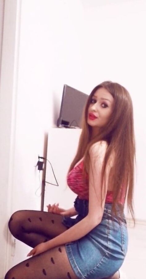 Polonaise chaude et serrée, bas, collants, selfie, talons hauts