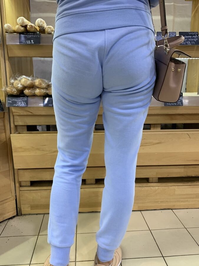 Mmm hot ass mature