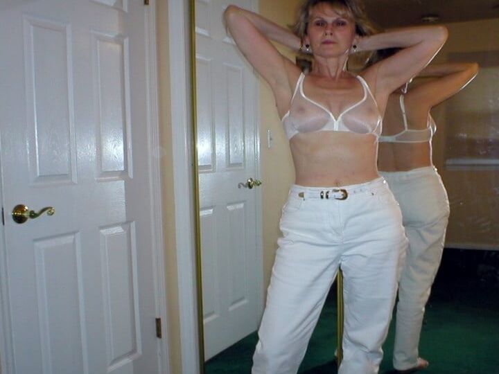 Milf Jeannie