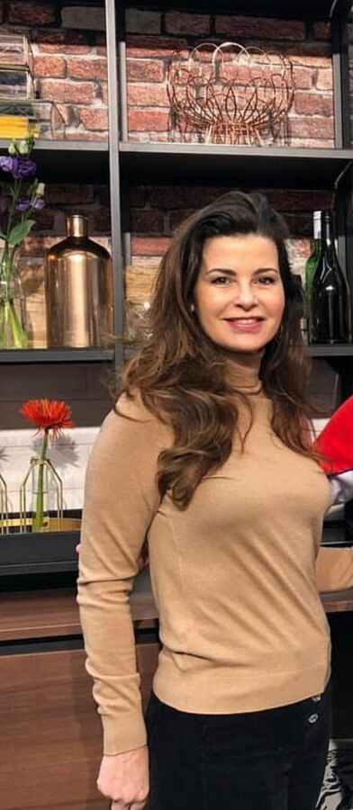 Dutch milf caroline de bruijn