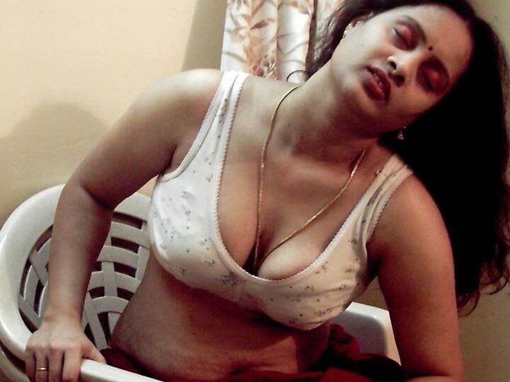 Indian Telugu MILF WIFE