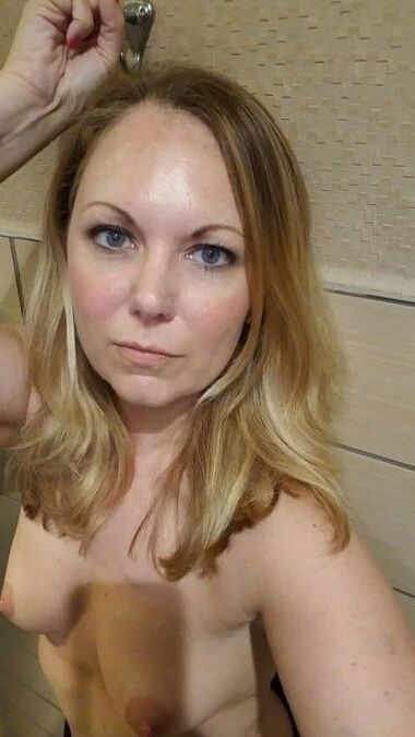 Thick Chunky Ass MILF Is Cock And Cum Loving Dirty Whore