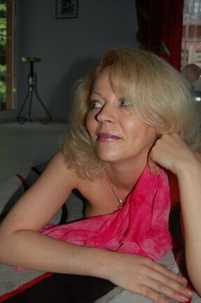 BIG TITS BLONDE MILF