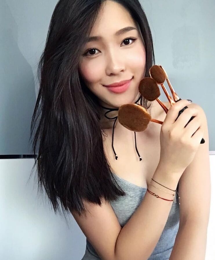 Cutest Asian girls