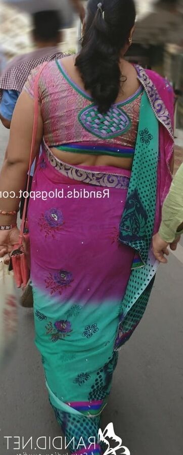 Bhabhi aunty caught outdoor hot