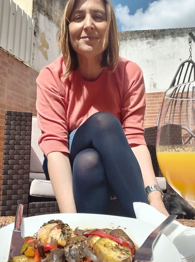 Hot mature Isa - comment and rate