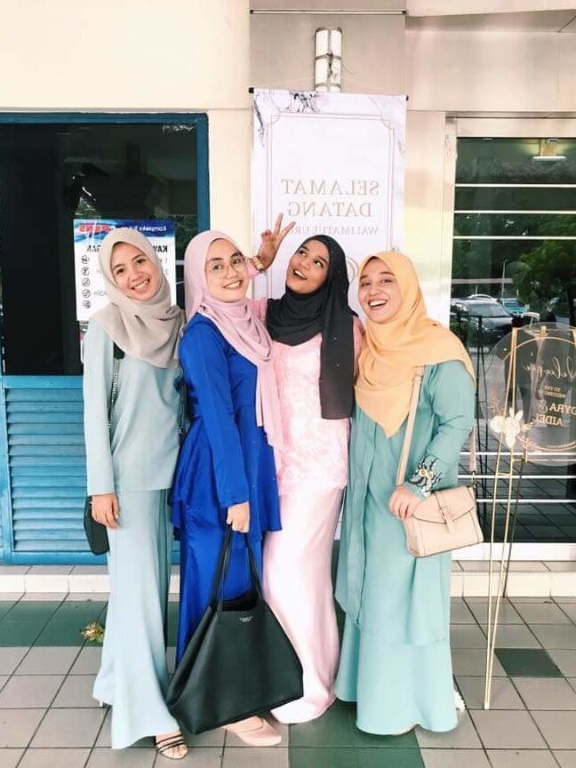 Cikgu Syamiera body padu gersang
