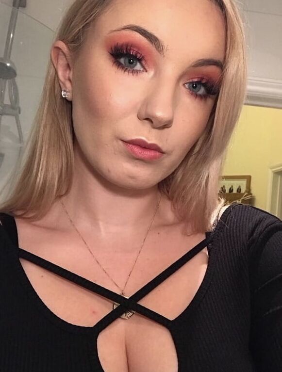 Blonde Slut Gabriella