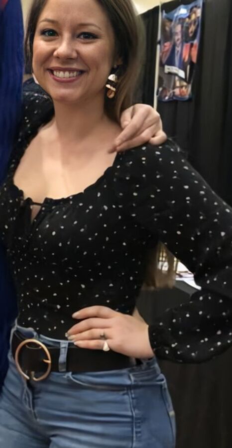 Brittney karbowski (petite stacked voice actress)