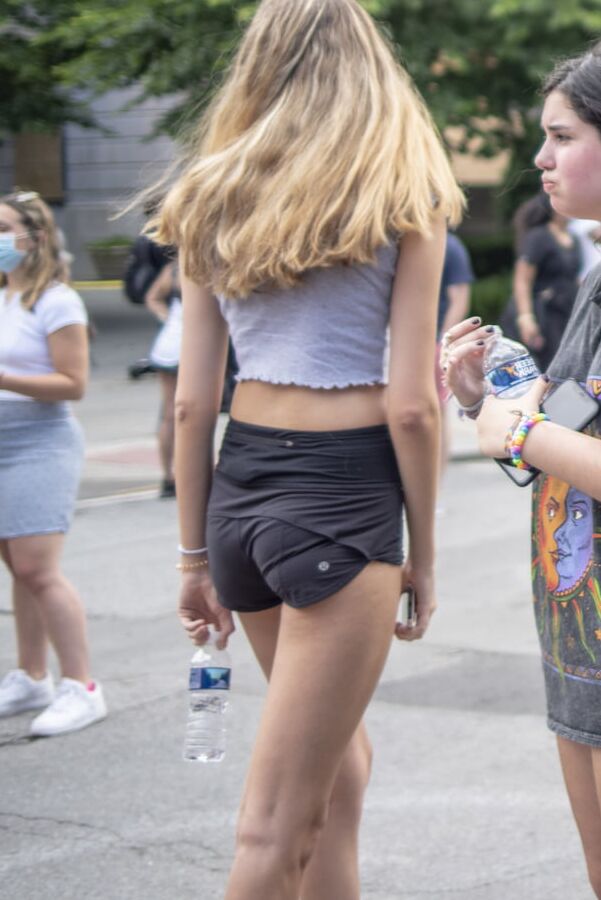 Lovely Legs For You