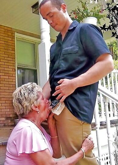 Older and hot (Mature cocksucker)