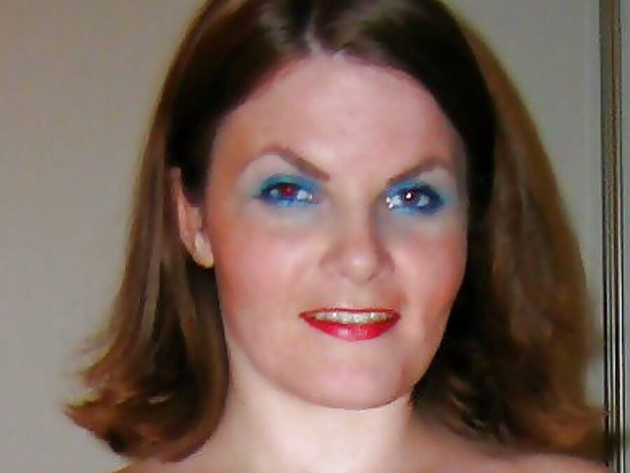 Slutty makeup