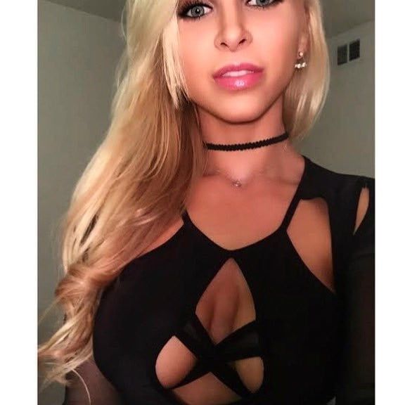 Hot Slut Mrs. Alix Lynx