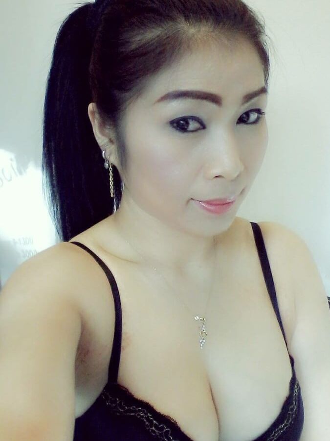 Thai widow, she needs someone