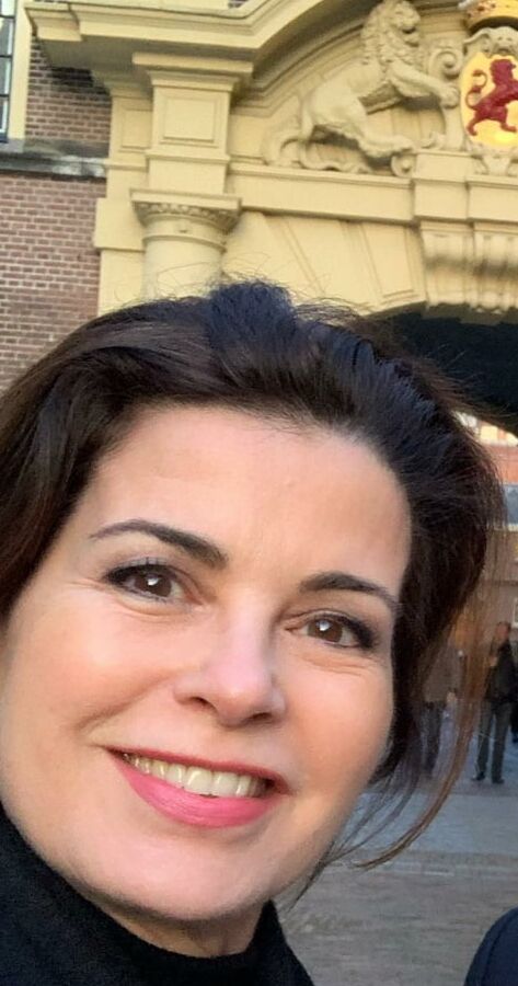 Dutch milf caroline de bruijn