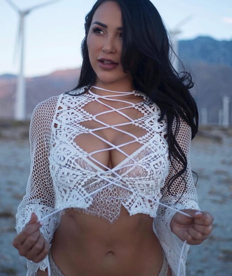 Latina MILFs
