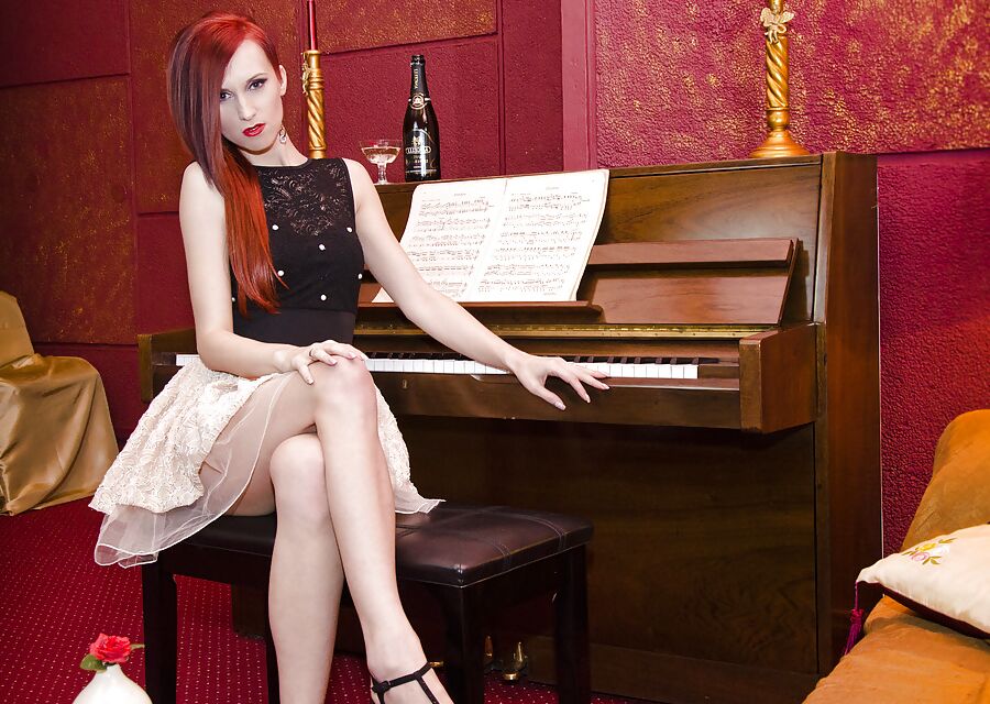 Sexy Classy Alina