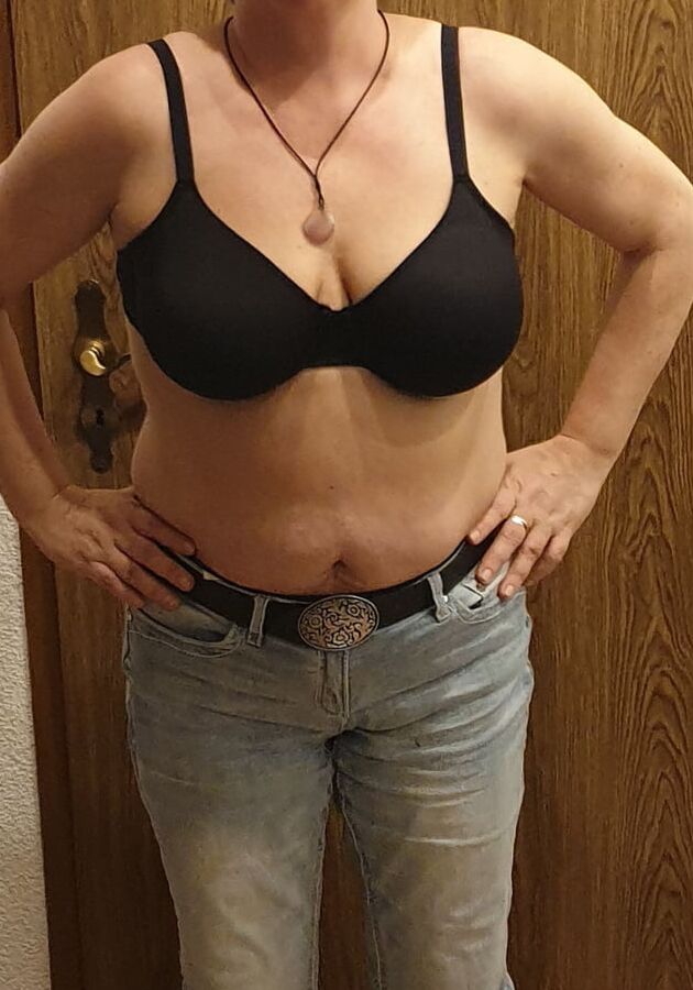 Sabrina Loves to Show Off