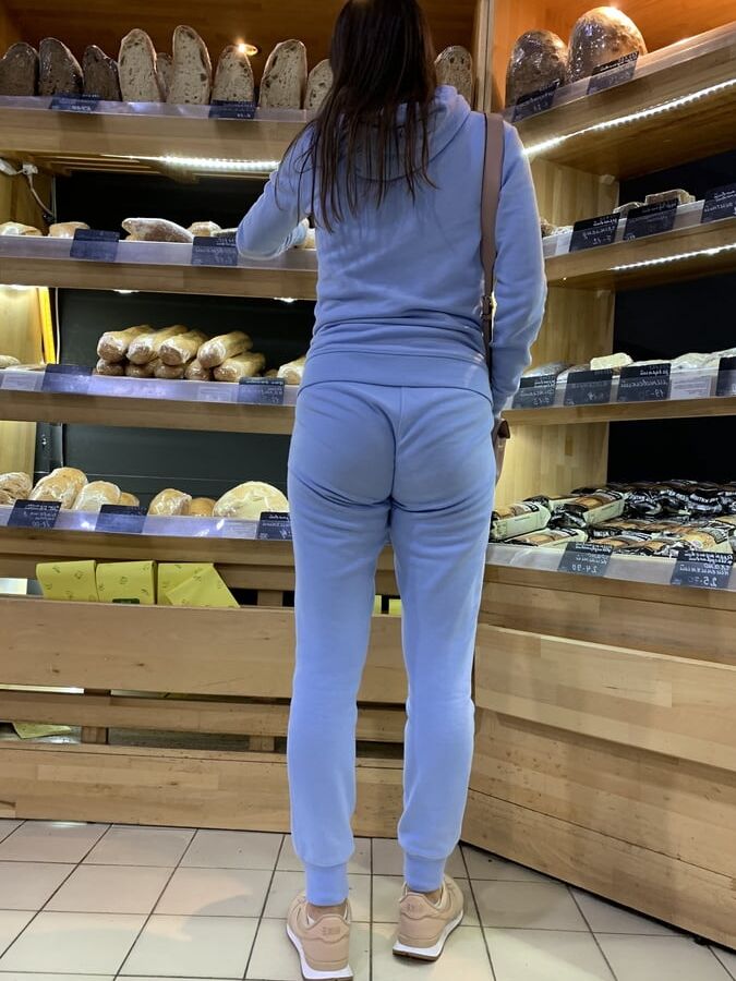 Mmm hot ass mature
