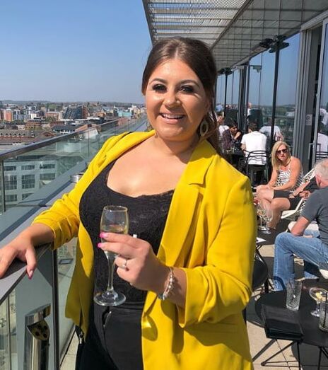 Gogglebox Izzi Warner
