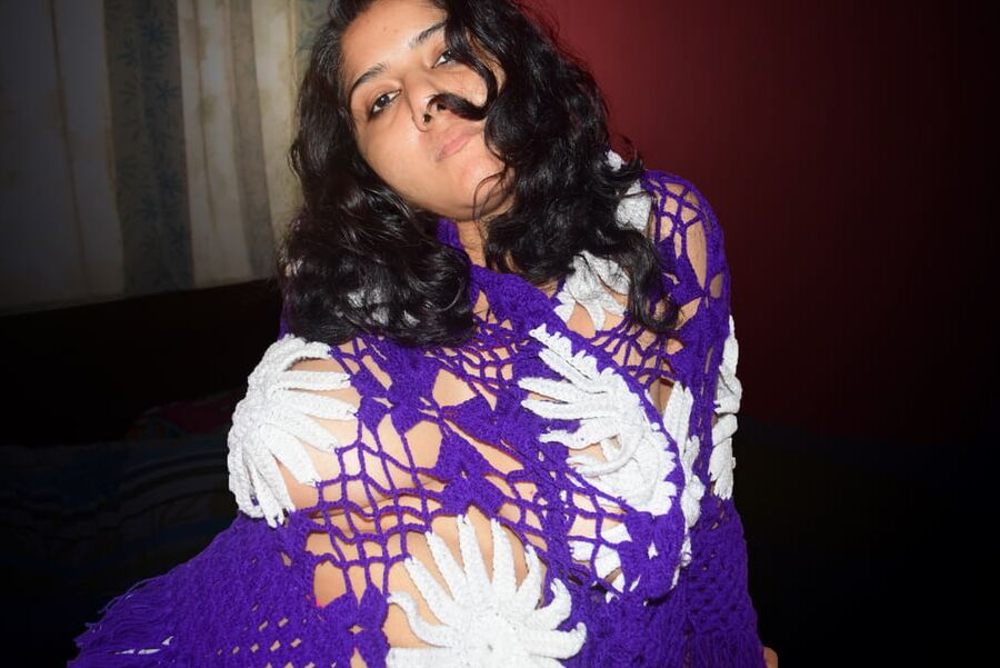 BBW Big Boobs &amp; tits Desi Indian MILF nude shoot()