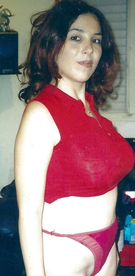 Young milf with big milky full firm tits