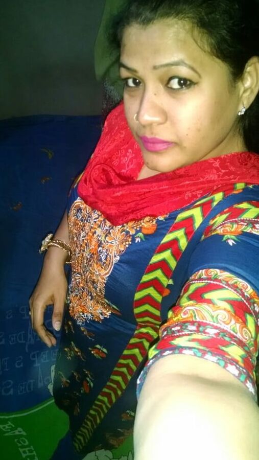 Sadia Khan Yusufzai karachi hot
