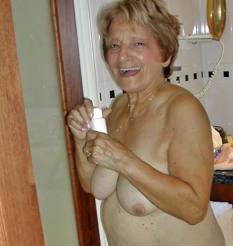 Olgun anneler yasli kadin granny mature bbw mom turk turkish