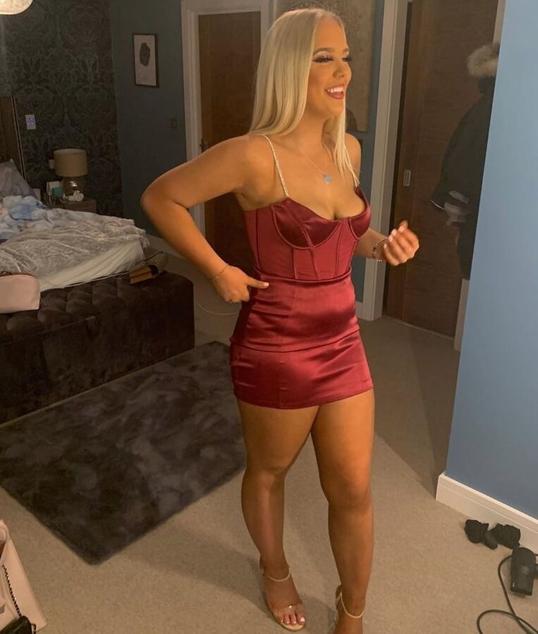 Sexy British Sluts Big Tits Heels Ass Lips
