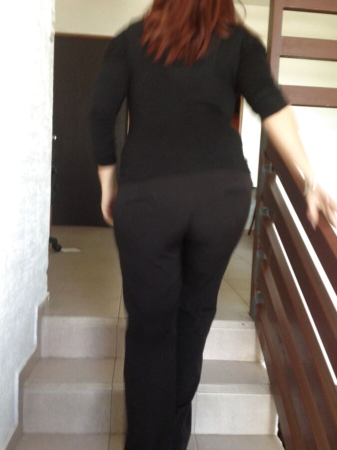 La puta de Alexxxa Milf jugando billar